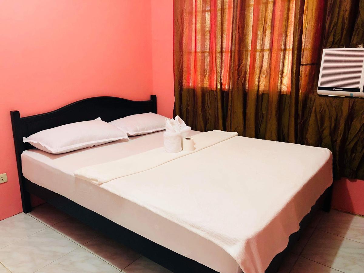 Colors Boutique Hostel Puerto Princesa Εξωτερικό φωτογραφία