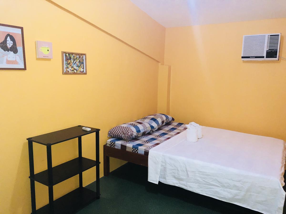 Colors Boutique Hostel Puerto Princesa Εξωτερικό φωτογραφία